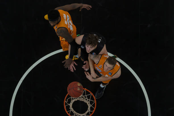 位的队友投 位的队友投