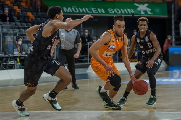 来控制比赛 来控制比赛