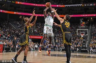 色投篮表现 色投篮表现