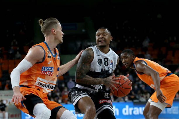 球员至高荣 球员至高荣